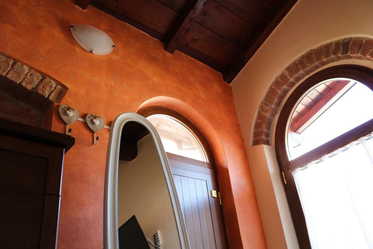 Casa Vacanze Elena Rometta Exteriör bild