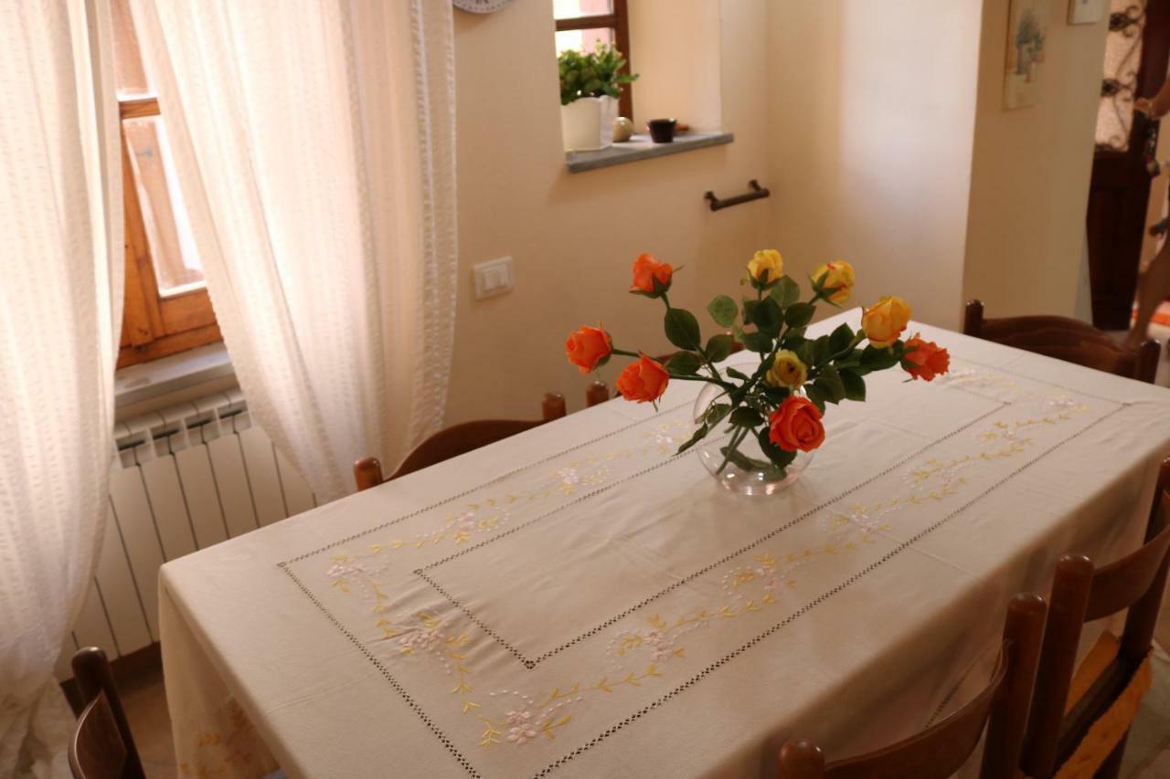 Casa Vacanze Elena Rometta Exteriör bild