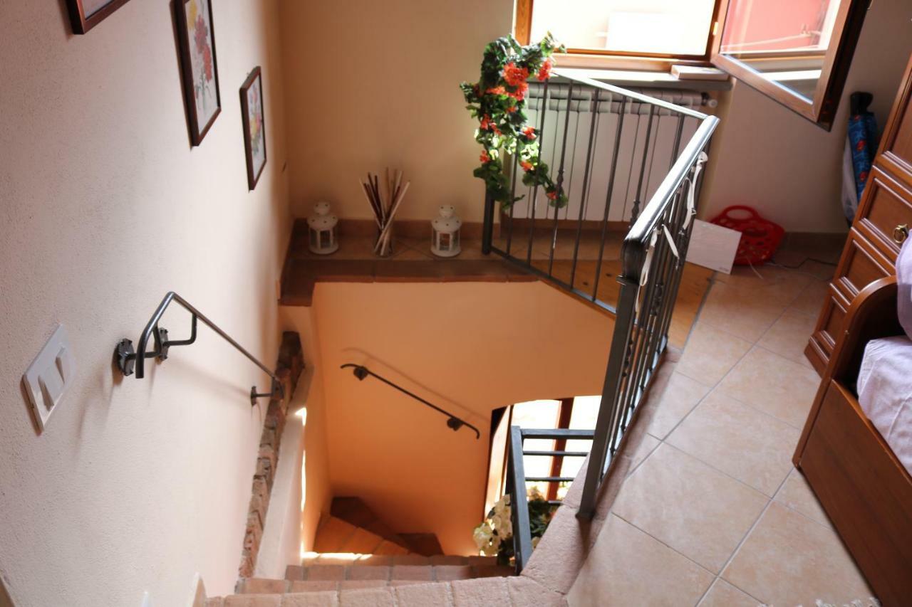 Casa Vacanze Elena Rometta Exteriör bild